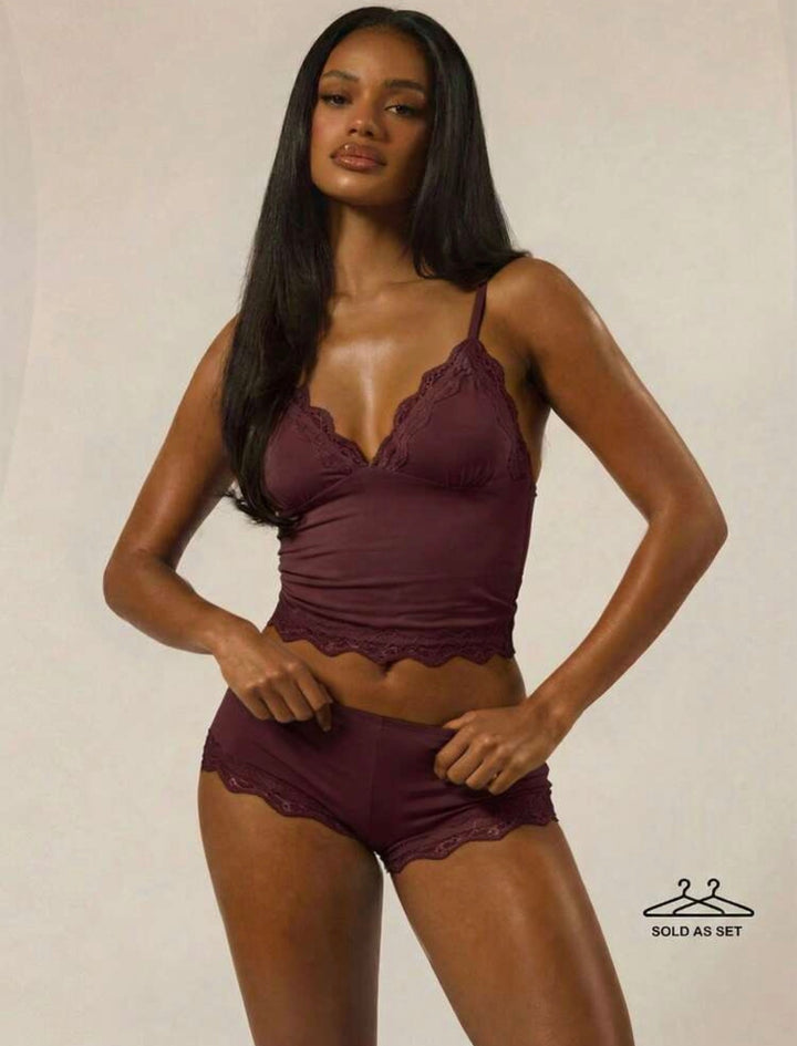 Lace trim set